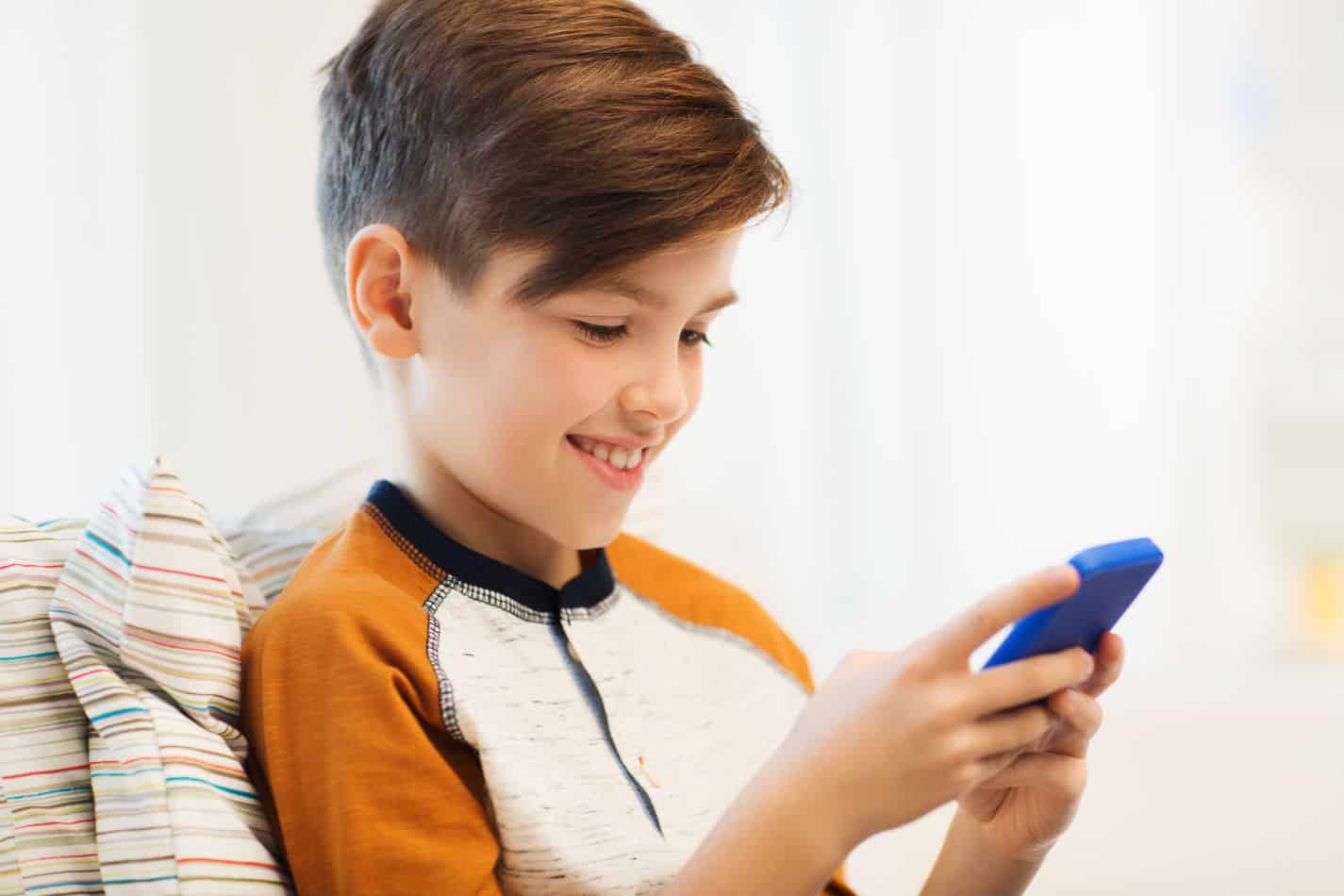 ¿Debería un niño de siete años tener un teléfono móvil?
