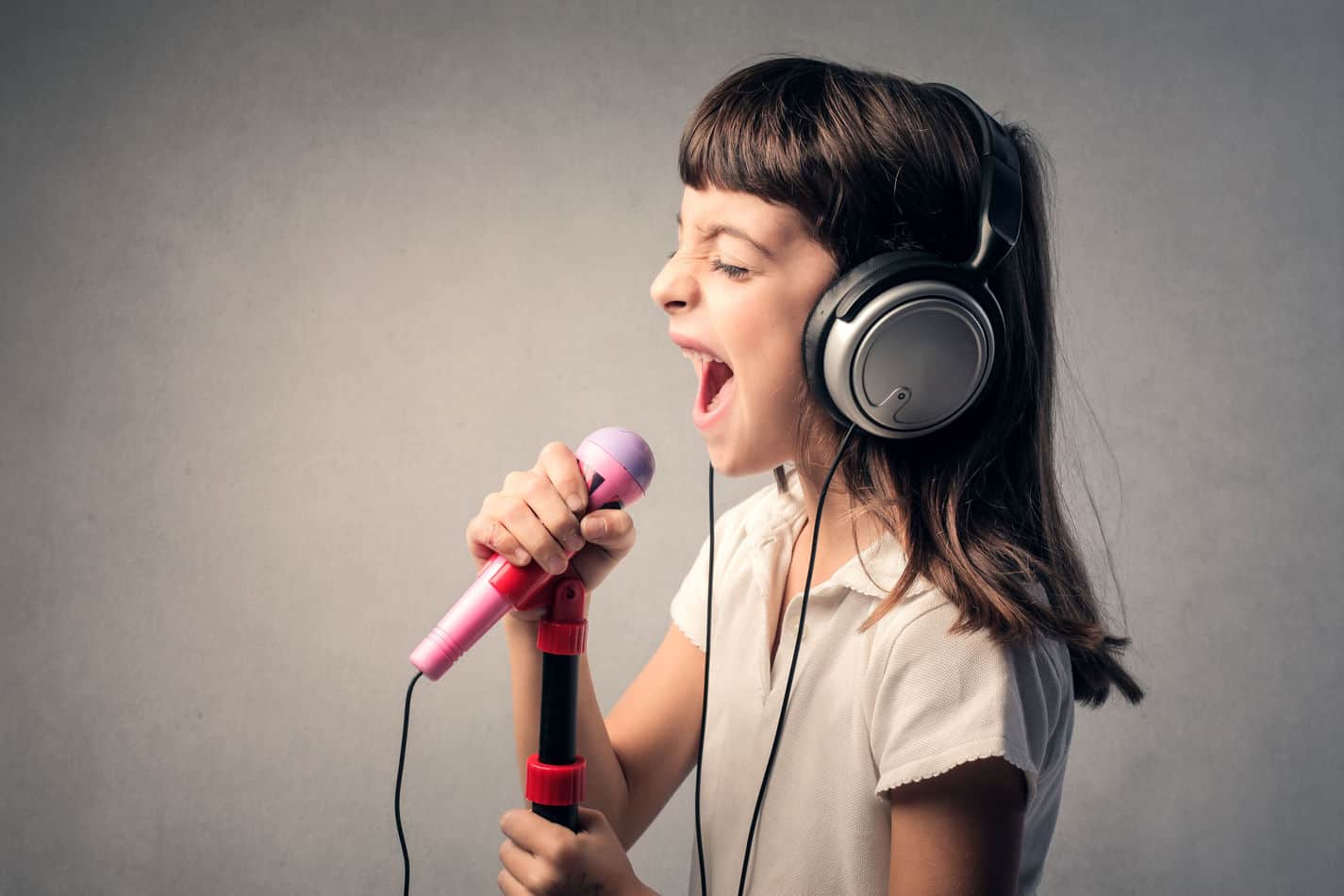 La mejor máquina de karaoke para un niño de 7 años