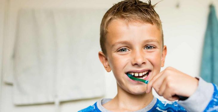 ¿Cuál es el mejor cepillo de dientes para un niño de 7 años?