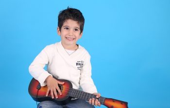 ¿Cuál es el mejor tamaño de guitarra para niños de 7 años?