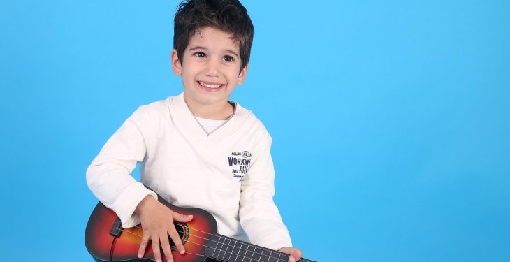Cuál es el mejor tamaño de guitarra para niños de 7 años